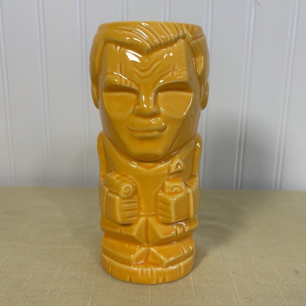 Geeki Tiki Star Trek The Original Series Captain Kirk Tiki Mug 16 Oz Yellow NWOB